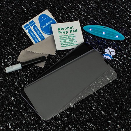 A Topcase csapata tisztában van azzal, milyen értékes az Ön számára a mobiltelefonja. Ezért célul tűztük ki, hogy maximális és átfogó védelmet nyújtsunk készülékének. Azt is tudjuk, hogy minél tovább marad védelem nélkül, annál nagyobb a törés vagy sérülés kockázata. Éppen ezért arra törekszünk, hogy minden egyes rendelést a lehető legrövidebb időn belül kézbesítsünk.