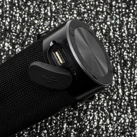 Екипът на Topcase е наясно колко ценен е за Вас мобилният Ви телефон. Затова си поставихме за цел да осигурим максимална и цялостна защита за Вашето устройство. Знаем също, че колкото по-дълго остане без защита, толкова по-голям е рискът от счупване или повреда. Именно затова се стремим да доставим всяка поръчка в най-кратки срокове.