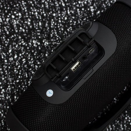A Topcase csapata tisztában van azzal, milyen értékes az Ön számára a mobiltelefonja. Ezért célul tűztük ki, hogy maximális és átfogó védelmet nyújtsunk készülékének. Azt is tudjuk, hogy minél tovább marad védelem nélkül, annál nagyobb a törés vagy sérülés kockázata. Éppen ezért arra törekszünk, hogy minden egyes rendelést a lehető legrövidebb időn belül kézbesítsünk.