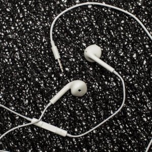 A Topcase csapata tisztában van azzal, hogy mennyire értékes az Ön számára a mobiltelefonja. Ezért tűztük ki célul, hogy maximális és teljes védelmet nyújtsunk eszközének. Azt is tudjuk, hogy minél tovább marad védelem nélkül, annál nagyobb a törés vagy sérülés kockázata. Ezért igyekszünk minden megrendelést a lehető legrövidebb időn belül kiszállítani.