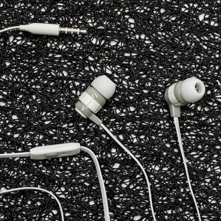 A Topcase csapata tisztában van azzal, hogy mennyire értékes az Ön számára a mobiltelefonja. Ezért tűztük ki célul, hogy maximális és teljes védelmet nyújtsunk eszközének. Azt is tudjuk, hogy minél tovább marad védelem nélkül, annál nagyobb a törés vagy sérülés kockázata. Ezért igyekszünk minden megrendelést a lehető legrövidebb időn belül kiszállítani.
