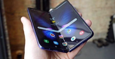 A Topcase csapata tisztában van azzal, milyen értékes az Ön számára a mobiltelefonja. Ezért célul tűztük ki, hogy maximális és átfogó védelmet nyújtsunk készülékének. Azt is tudjuk, hogy minél tovább marad védelem nélkül, annál nagyobb a törés vagy sérülés kockázata. Éppen ezért arra törekszünk, hogy minden egyes rendelést a lehető legrövidebb időn belül kézbesítsünk.