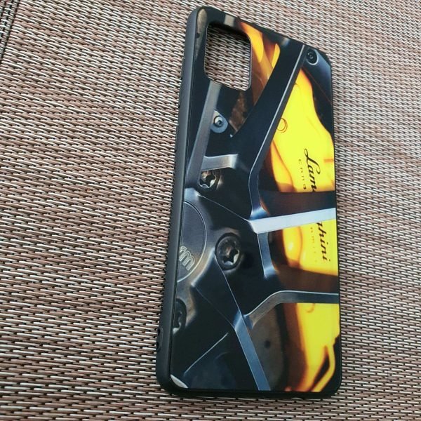 Екипът на Topcase е наясно колко ценен е за Вас мобилният Ви телефон. Затова си поставихме за цел да осигурим максимална и цялостна защита за Вашето устройство. Знаем също, че колкото по-дълго остане без защита, толкова по-голям е рискът от счупване или повреда. Именно затова се стремим да доставим всяка поръчка в най-кратки срокове.