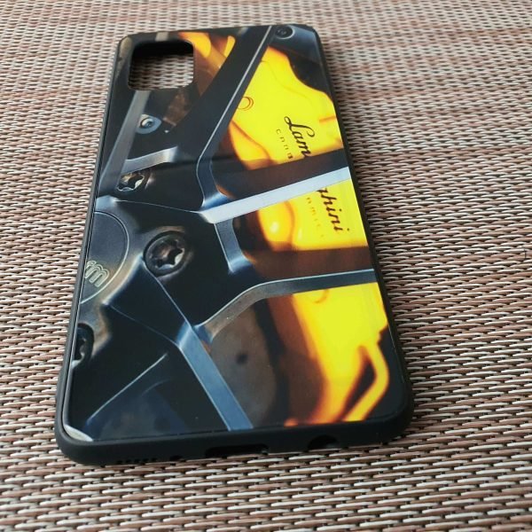 Екипът на Topcase е наясно колко ценен е за Вас мобилният Ви телефон. Затова си поставихме за цел да осигурим максимална и цялостна защита за Вашето устройство. Знаем също, че колкото по-дълго остане без защита, толкова по-голям е рискът от счупване или повреда. Именно затова се стремим да доставим всяка поръчка в най-кратки срокове.