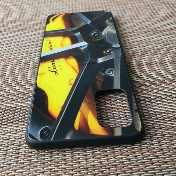 Екипът на Topcase е наясно колко ценен е за Вас мобилният Ви телефон. Затова си поставихме за цел да осигурим максимална и цялостна защита за Вашето устройство. Знаем също, че колкото по-дълго остане без защита, толкова по-голям е рискът от счупване или повреда. Именно затова се стремим да доставим всяка поръчка в най-кратки срокове.