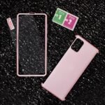 A Topcase csapata tisztában van azzal, milyen értékes az Ön számára a mobiltelefonja. Ezért célul tűztük ki, hogy maximális és átfogó védelmet nyújtsunk készülékének. Azt is tudjuk, hogy minél tovább marad védelem nélkül, annál nagyobb a törés vagy sérülés kockázata. Éppen ezért arra törekszünk, hogy minden egyes rendelést a lehető legrövidebb időn belül kézbesítsünk.