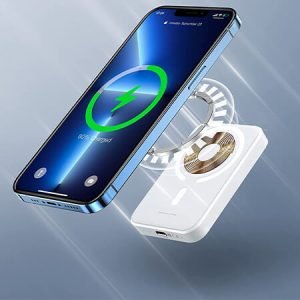 A Topcase csapata tisztában van azzal, milyen értékes az Ön számára a mobiltelefonja. Ezért célul tűztük ki, hogy maximális és átfogó védelmet nyújtsunk készülékének. Azt is tudjuk, hogy minél tovább marad védelem nélkül, annál nagyobb a törés vagy sérülés kockázata. Éppen ezért arra törekszünk, hogy minden egyes rendelést a lehető legrövidebb időn belül kézbesítsünk.