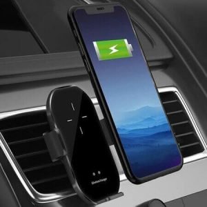 A Topcase csapata tisztában van azzal, milyen értékes az Ön számára a mobiltelefonja. Ezért célul tűztük ki, hogy maximális és átfogó védelmet nyújtsunk készülékének. Azt is tudjuk, hogy minél tovább marad védelem nélkül, annál nagyobb a törés vagy sérülés kockázata. Éppen ezért arra törekszünk, hogy minden egyes rendelést a lehető legrövidebb időn belül kézbesítsünk.